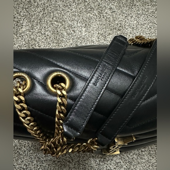 AUTHENTIC YSL medium LouLou bag - Picture 2 of 6